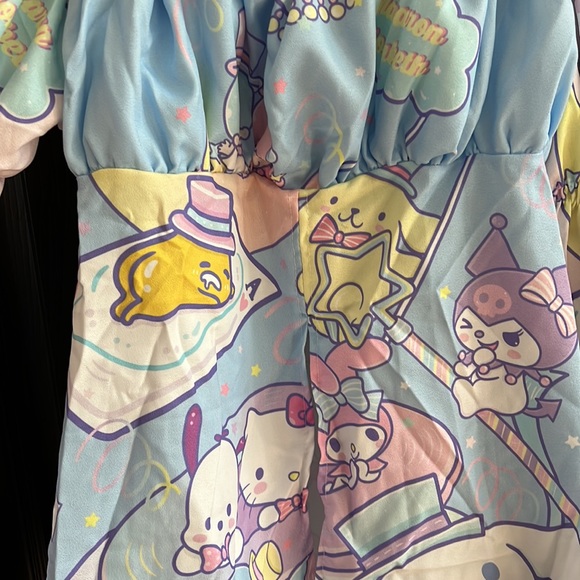 NWT hello kitty Sanrio off the shoulder top!! - Picture 5 of 8